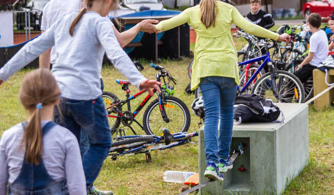 Slacklining als ideales, niederschwelliges Bewegungsangebote für Vereine und Großvereine