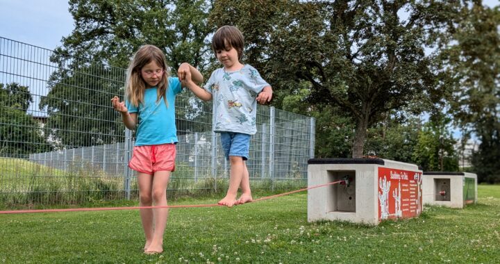 BLOACS – SIT, SLACK & FIT – Bewegung neu gedacht